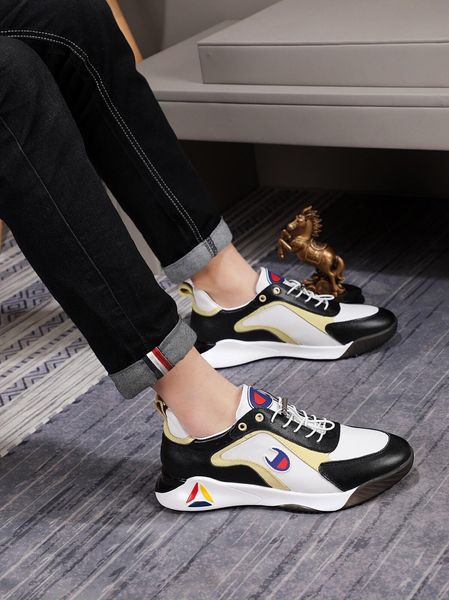 2021 new leather men 's fashion wild trend elastic band low to help classic sports shoes ,original box packaging 38 -44, Black
2021 new leather men 's fashion wild trend elastic band low to help classic sports shoes ,original box packaging 38 -44, Black