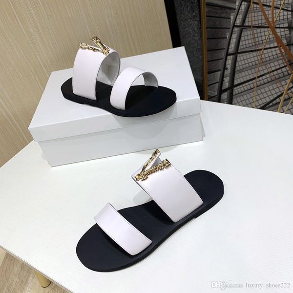 2020 new brand shoes comfortable and breathable flat bottom virtus flat sandals color fashion personality5692
2020 new brand shoes comfortable and breathable flat bottom virtus flat sandals color fashion personality5692