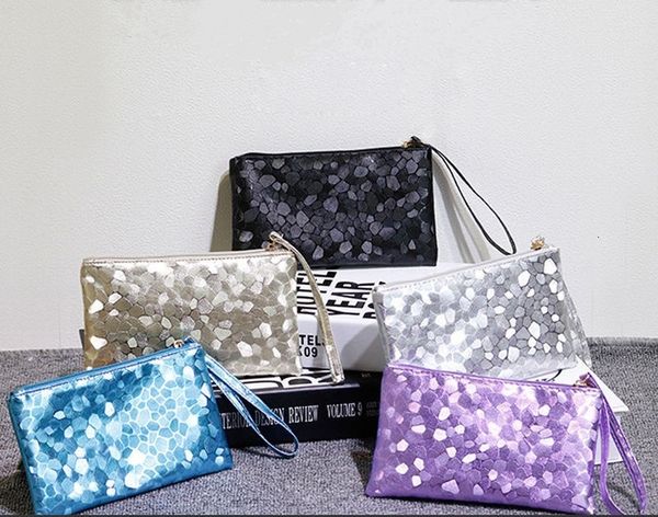 womens fashion glitter handbag evening party clutch wallet purse ladies dot sequins bag female zipper day clutches
womens fashion glitter handbag evening party clutch wallet purse ladies dot sequins bag female zipper day clutches