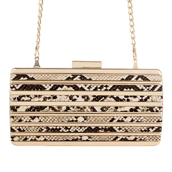 the new instagram super fire snake leather chain with one shoulder slant and a small square bag with red and bright surface
the new instagram super fire snake leather chain with one shoulder slant and a small square bag with red and bright surface