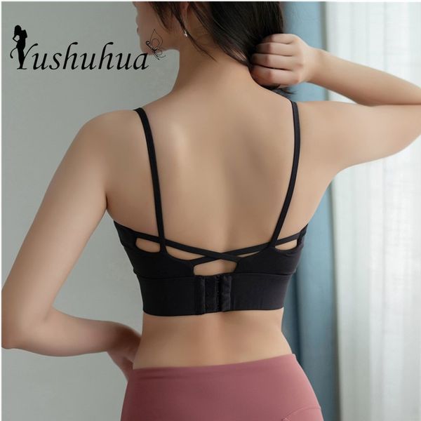 backless sports bra women's quick dry yoga bra shockproof workout running adjustable fitness cross vest sportswear, White;black
backless sports bra women's quick dry yoga bra shockproof workout running adjustable fitness cross vest sportswear, White;black