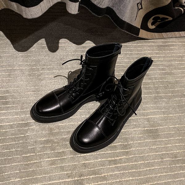 leather black handsome british locomotive boots round head comfortable thick heel short barrel boots women fall 2020 new
leather black handsome british locomotive boots round head comfortable thick heel short barrel boots women fall 2020 new