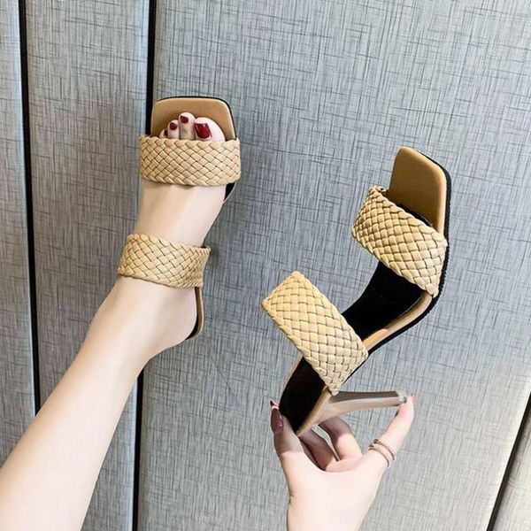 vrouw slippers 2020 new women slides low heels outdoor beach slippers brand design summer outdoor gladiator sandals femme shoes, Black
vrouw slippers 2020 new women slides low heels outdoor beach slippers brand design summer outdoor gladiator sandals femme shoes, Black