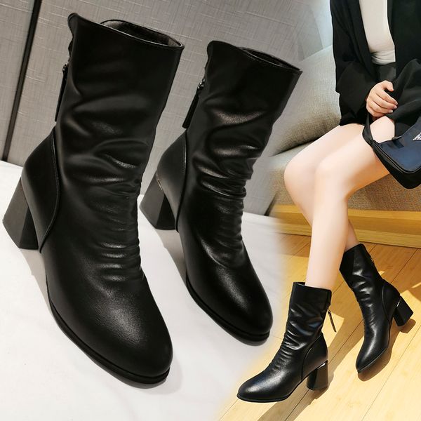 new style women black gothic leather boots slip-on short boots comfortable fashion designer shoes high heels socofy buty damskie
new style women black gothic leather boots slip-on short boots comfortable fashion designer shoes high heels socofy buty damskie