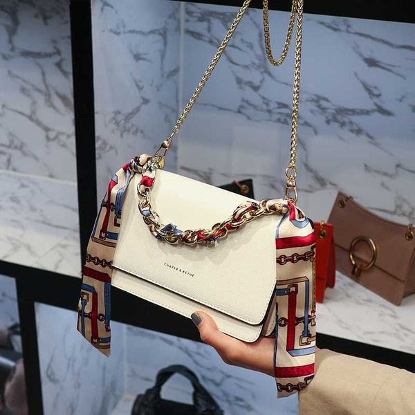 cross body 2021 fashion messenger shoulder bag silk scarf chain famous design women purse and handbags sac a main
cross body 2021 fashion messenger shoulder bag silk scarf chain famous design women purse and handbags sac a main
