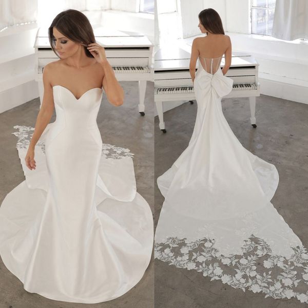 ivory mermaid lace wedding dresses with detachable train strapless neck bridal gowns plus size covered buttons back robe de mariée, White
ivory mermaid lace wedding dresses with detachable train strapless neck bridal gowns plus size covered buttons back robe de mariée, White