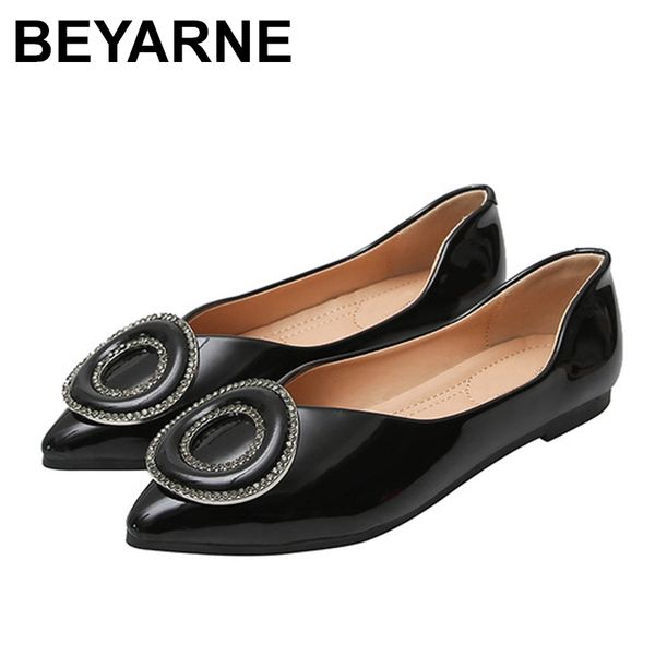 beyarnewomen ballet flats pointed toe loafers metal decoration slip on slide casual flat shoes big size zapatos mujer black red
beyarnewomen ballet flats pointed toe loafers metal decoration slip on slide casual flat shoes big size zapatos mujer black red