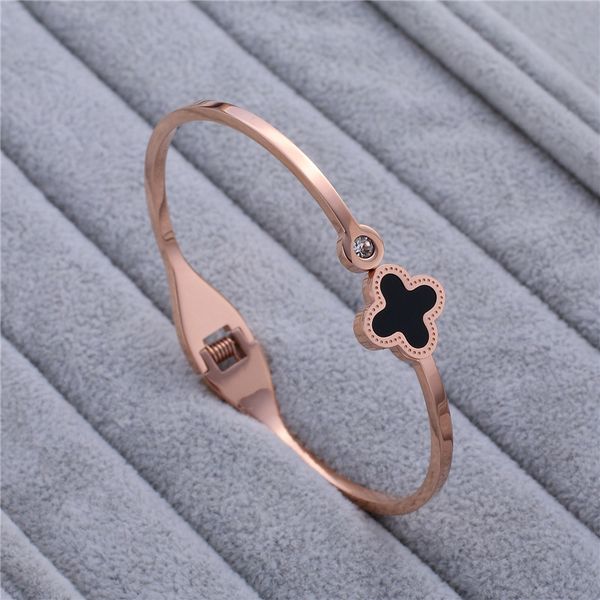 2020 korean stretch bracelet fashion accessories lucky clover titanium steel shell bracelet, Silver
2020 korean stretch bracelet fashion accessories lucky clover titanium steel shell bracelet, Silver