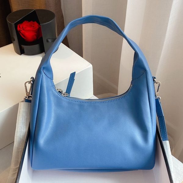designer luxury handbags real leather hubo card holder duffle mini tote crossbody purses key case disco shoulder purses 191044
designer luxury handbags real leather hubo card holder duffle mini tote crossbody purses key case disco shoulder purses 191044