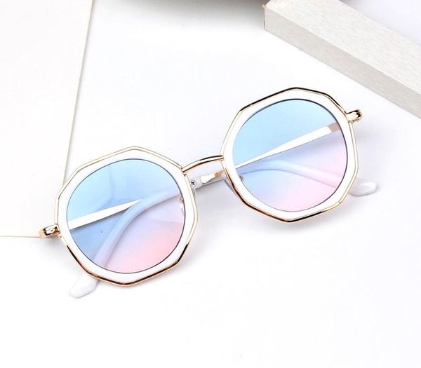 kids sunglasses fashionable polygonal anti-uv sunglasses for pgraphy outdoor beach, White;black 
kids sunglasses fashionable polygonal anti-uv sunglasses for pgraphy outdoor beach, White;black