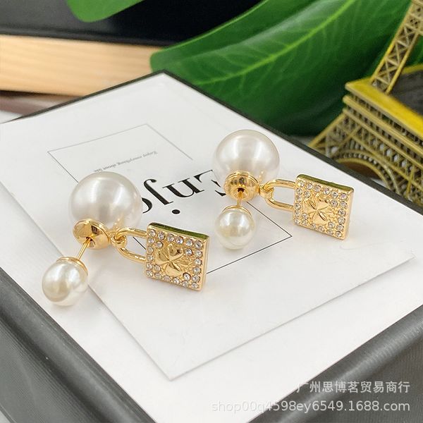 star with d small pearl earrings letter personalized earrings 2020 new trendy ins super fairy all-match, White
star with d small pearl earrings letter personalized earrings 2020 new trendy ins super fairy all-match, White