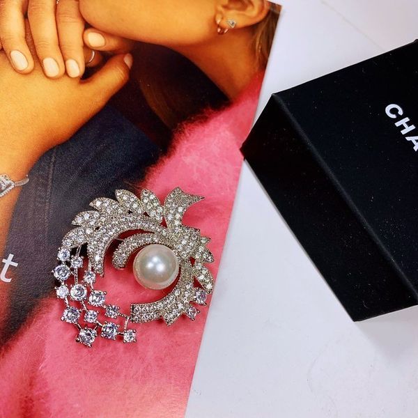 2020 fashion glamour jewelry ladies brooches with clothing accessories gorgeous minimalist party brooches 7ya1, Gray
2020 fashion glamour jewelry ladies brooches with clothing accessories gorgeous minimalist party brooches 7ya1, Gray