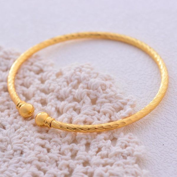 wando 1pcs ethiopia africa dubai gold fine lines bangles for women bracelet 24k gold color fine jewelry simple style gift, Black
wando 1pcs ethiopia africa dubai gold fine lines bangles for women bracelet 24k gold color fine jewelry simple style gift, Black