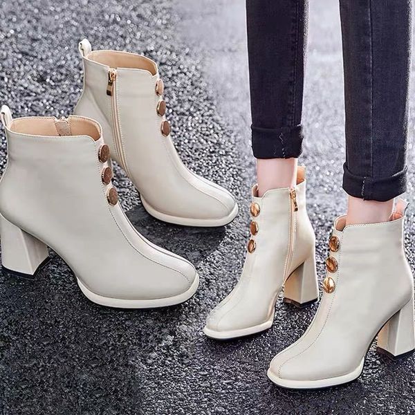 Waterproof Platform High-heeled Women Wild Fashion Short Boots Thick Heel White Boots Warm Women's Boots Short Tube
Waterproof Platform High-heeled Women Wild Fashion Short Boots Thick Heel White Boots Warm Women's Boots Short Tube