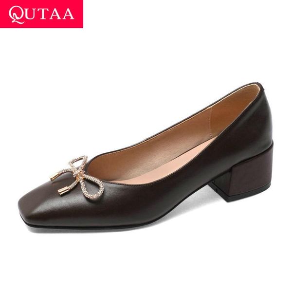 qutaa 2021 butterfly-knot square toe cow leather elegant ladies pumps square heel shallow concise women single shoes size 34-39, Black
qutaa 2021 butterfly-knot square toe cow leather elegant ladies pumps square heel shallow concise women single shoes size 34-39, Black