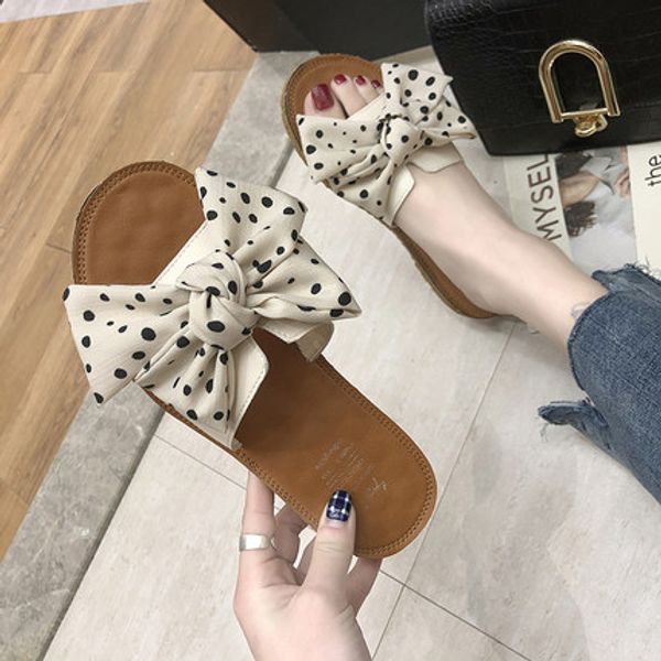 summer new slippers female 2020 one-shaped bow pregnant women soft bottom wild wear fashion beach shoes, Black
summer new slippers female 2020 one-shaped bow pregnant women soft bottom wild wear fashion beach shoes, Black