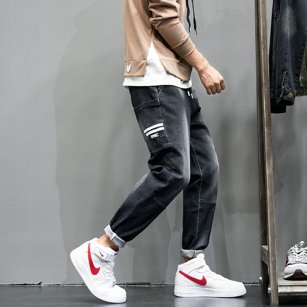 2020 japanese pale wall will code elastic force black trend fashion haren male jeans price control, Blue
2020 japanese pale wall will code elastic force black trend fashion haren male jeans price control, Blue