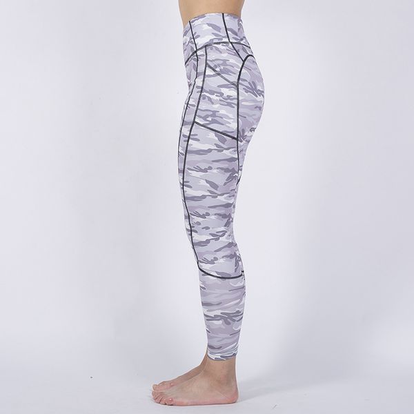 2020 new spring high waist women fashion print camouflage leggings yoga fitness running sports pants peach hip fitness pants, White;red
2020 new spring high waist women fashion print camouflage leggings yoga fitness running sports pants peach hip fitness pants, White;red