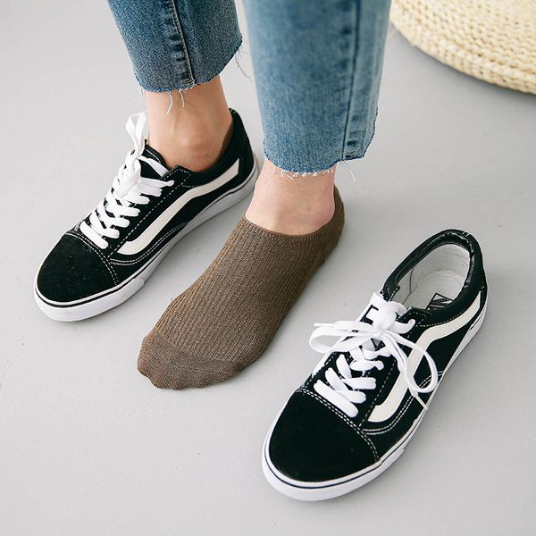 men's socks 2021 happy calcetines hombre summer boat korean version of solid color dark thread shallow mouth non-slip, Black
men's socks 2021 happy calcetines hombre summer boat korean version of solid color dark thread shallow mouth non-slip, Black
