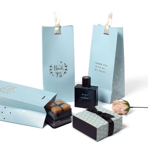 10/20/50pcs gift box blue paper gift bags with ribbons stamping gifts hand bag tie silk scarf shopping mini tote bag xmas
10/20/50pcs gift box blue paper gift bags with ribbons stamping gifts hand bag tie silk scarf shopping mini tote bag xmas