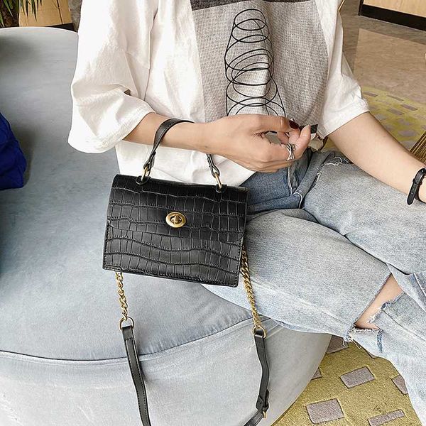 pu leather crocodile solid shoulder bag large capacity ladies handbag crossbody bags for women sac a main femme
pu leather crocodile solid shoulder bag large capacity ladies handbag crossbody bags for women sac a main femme