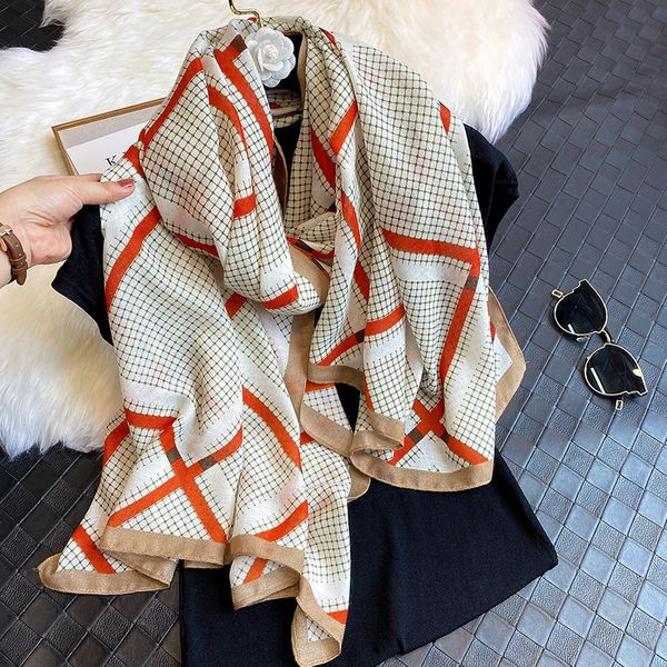 2020 brand women scarf fashion plaid headband hijab shawls lady wraps spring winter warm scarves foulard, Blue;gray
2020 brand women scarf fashion plaid headband hijab shawls lady wraps spring winter warm scarves foulard, Blue;gray