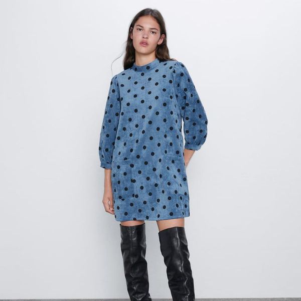 2020 printed corduroy long sleeve dress winter crew neck women's dress polka dot decoration blue back split party, Black;gray
2020 printed corduroy long sleeve dress winter crew neck women's dress polka dot decoration blue back split party, Black;gray