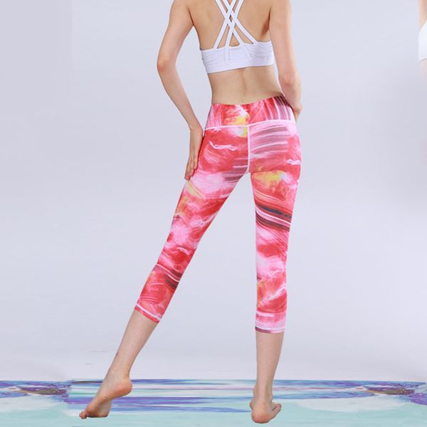 printed yoga leggings for women with tapered bottom slimmer look women pants for yoga practice athleticwear casual wear, White;red
printed yoga leggings for women with tapered bottom slimmer look women pants for yoga practice athleticwear casual wear, White;red