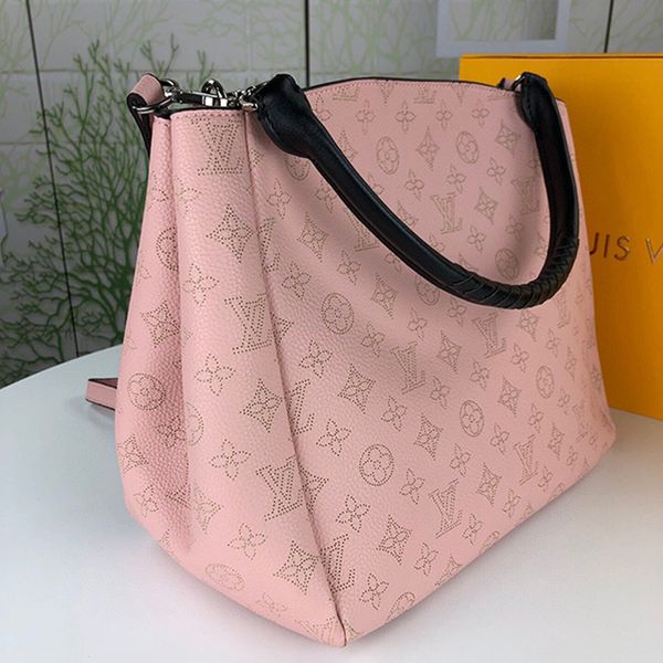 designer handbags concise classic handbags designer messenger bags fine and classic authentic and trend handbags size 25cmx16.5cmx29cm
designer handbags concise classic handbags designer messenger bags fine and classic authentic and trend handbags size 25cmx16.5cmx29cm