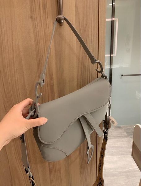 2020 new boutique 1:1 package women wallet purse messenger bag designer handbag female purse fashion women shoulder bags, Black
2020 new boutique 1:1 package women wallet purse messenger bag designer handbag female purse fashion women shoulder bags, Black