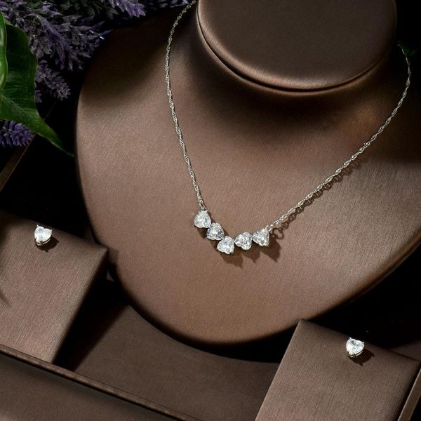 hibride love heart shape cubic zirconia wedding party bride round choker necklace jewelry sets for women accessories n-198, Silver
hibride love heart shape cubic zirconia wedding party bride round choker necklace jewelry sets for women accessories n-198, Silver