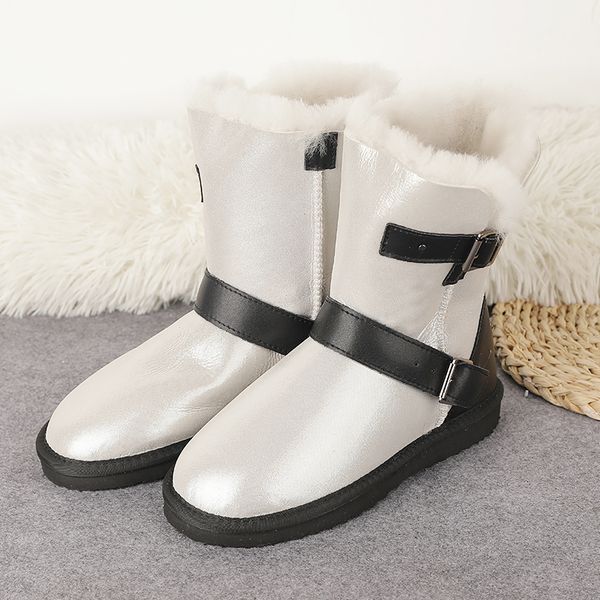 2020 new arrival women shoes real sheepskin fashion woman snow boots warm women's winter boots, Black
2020 new arrival women shoes real sheepskin fashion woman snow boots warm women's winter boots, Black