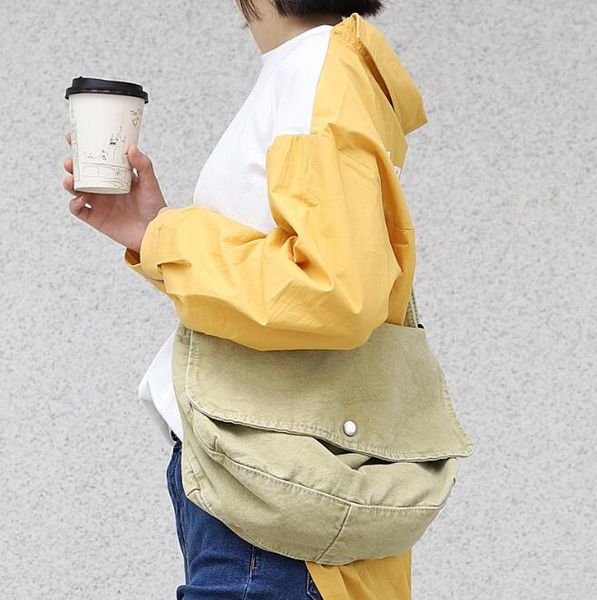 simple wash canvas bag large capacity wide shoulder strap messenger bag casual retro clamshell shoulder messenger
simple wash canvas bag large capacity wide shoulder strap messenger bag casual retro clamshell shoulder messenger