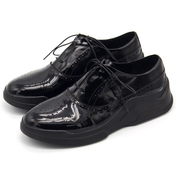 2020 lace up carved platform oxford shoes men street real leather casual male shoes white black breathable mens footwear 4cm
2020 lace up carved platform oxford shoes men street real leather casual male shoes white black breathable mens footwear 4cm