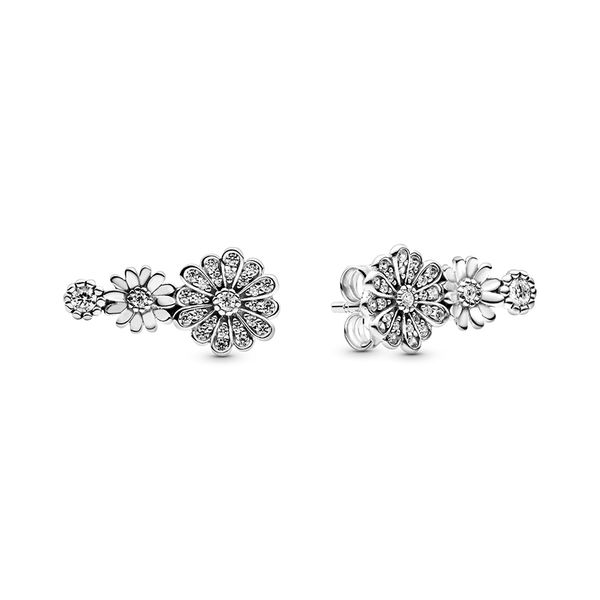 authentic 925 sterling silver sparkling daisy flower trio stud earrings women luxury fashion jewelry designer earrings with pandora gift box, Golden;silver
authentic 925 sterling silver sparkling daisy flower trio stud earrings women luxury fashion jewelry designer earrings with pandora gift box, Golden;silver