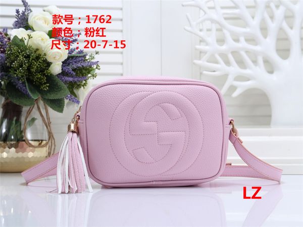 new style womens fashion women leather tassel soho bag disco shoulder bag purse handbags with dust bag
new style womens fashion women leather tassel soho bag disco shoulder bag purse handbags with dust bag