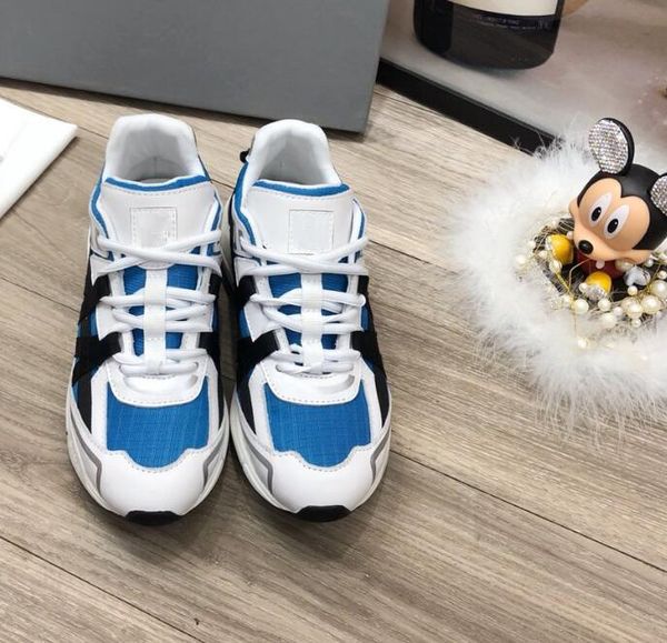2020 designer luxury men and women sneakers designer shoes unique shoelace buckle design non-slip bottom casual comfortable sneakers siz, Black
2020 designer luxury men and women sneakers designer shoes unique shoelace buckle design non-slip bottom casual comfortable sneakers siz, Black
