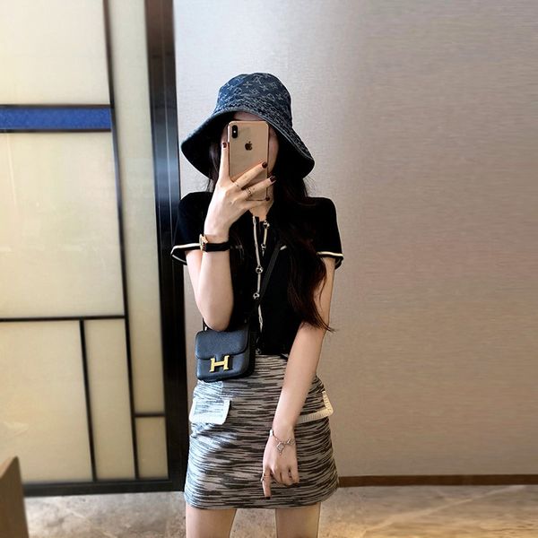 ins 2019 летний новый короткие очень fairy изящные slim fit вискозного волокна с коротким рукавом вязаный кардиган куртки женщин thin солнце, White 
ins 2019 летний новый короткие очень fairy изящные slim fit вискозного волокна с коротким рукавом вязаный кардиган куртки женщин thin солнце, White