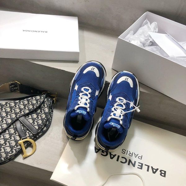 size 35-45, with original box, low-flat triple s clear sole sneakers, r brand casual sneakers, stylish flat-bottomed comforta
size 35-45, with original box, low-flat triple s clear sole sneakers, r brand casual sneakers, stylish flat-bottomed comforta
