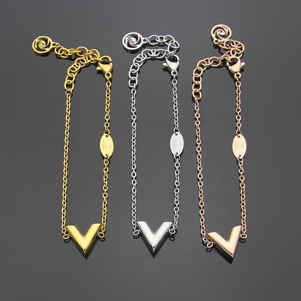 wholesale high-end ornament v letter mother bracelet gold bracelet stainless steel charm for women, Black
wholesale high-end ornament v letter mother bracelet gold bracelet stainless steel charm for women, Black
