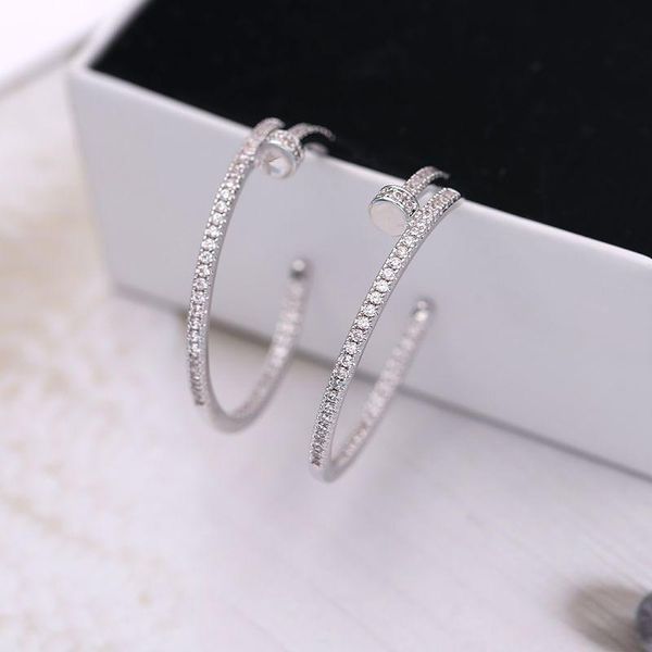 wholesale new fashion jewelry s925 silver needle clear cubic zirconia big circle nail design hoop earrings femme s495, Golden;silver
wholesale new fashion jewelry s925 silver needle clear cubic zirconia big circle nail design hoop earrings femme s495, Golden;silver