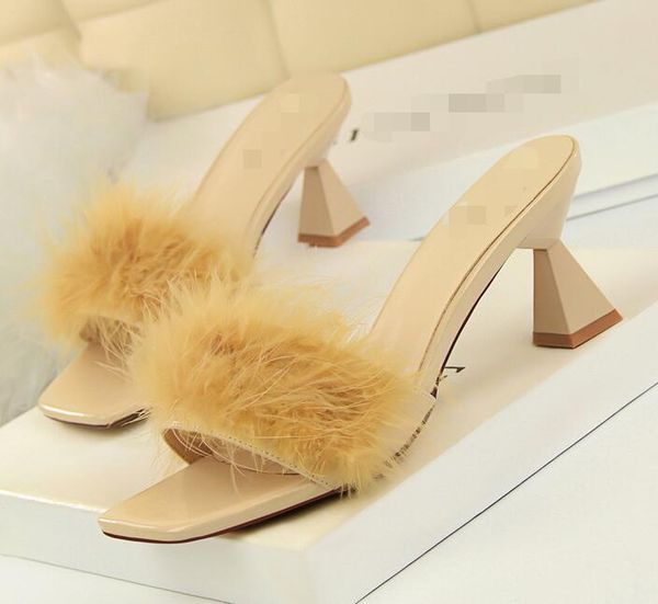 женщины теплый меховой peep toe stilettos высокие каблуки трусы sexy party обувь женские сандалии, Black
женщины теплый меховой peep toe stilettos высокие каблуки трусы sexy party обувь женские сандалии, Black