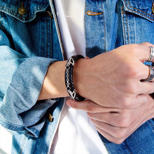 men's bracelets leather fashion hip hop black bracelets jewelry magnetic buckle charm big gifts for man accessories, Golden;silver
men's bracelets leather fashion hip hop black bracelets jewelry magnetic buckle charm big gifts for man accessories, Golden;silver