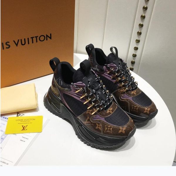 095 new designer luxury women's casual fashion shoes, women's outdoor casual shoes, high-quality materials, with original box, Black
095 new designer luxury women's casual fashion shoes, women's outdoor casual shoes, high-quality materials, with original box, Black