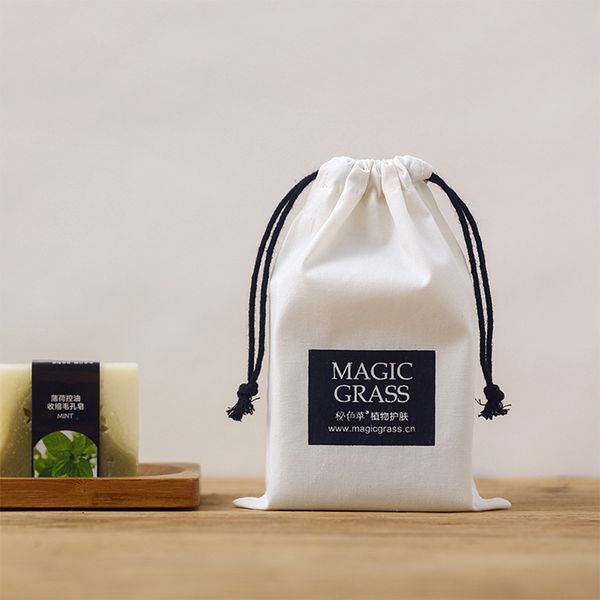 white cotton drawstring bag with black rope for jewelry gift packaging pouches chic wedding party favor bags personalized logo, Pink;blue
white cotton drawstring bag with black rope for jewelry gift packaging pouches chic wedding party favor bags personalized logo, Pink;blue