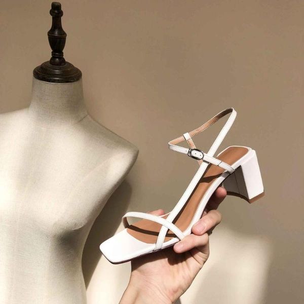 yd-ever genuine leather fashion square high heels peep toe beach vacation princess solid peep toe buckle strap sandals l72-a, Black
yd-ever genuine leather fashion square high heels peep toe beach vacation princess solid peep toe buckle strap sandals l72-a, Black