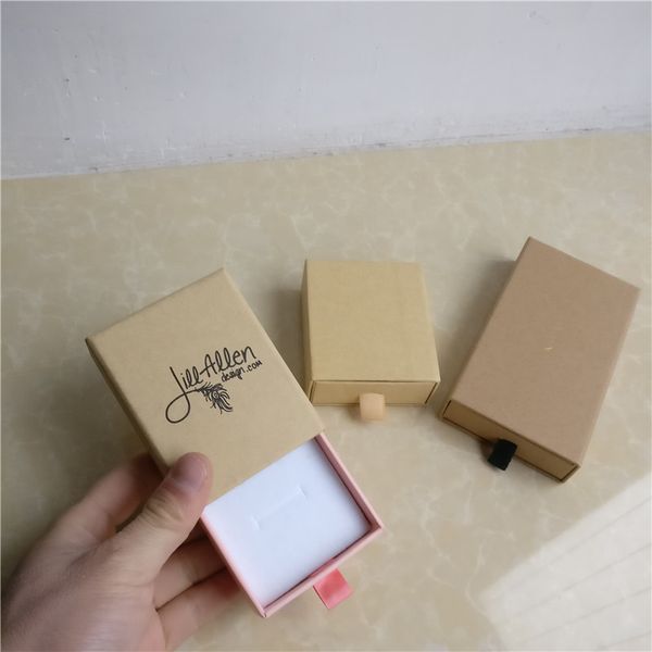500pcs/lot custom kraft brown cardboard drawer box printed logo packaging earring ring box customized foam inside t200808, Black;white
500pcs/lot custom kraft brown cardboard drawer box printed logo packaging earring ring box customized foam inside t200808, Black;white