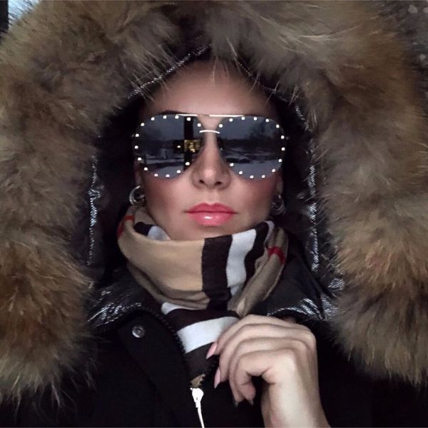 women sunglasses ladies metal rivet pilot sunglasses women luxury personality glasses designer eyewear shades fashion, White;black 
women sunglasses ladies metal rivet pilot sunglasses women luxury personality glasses designer eyewear shades fashion, White;black