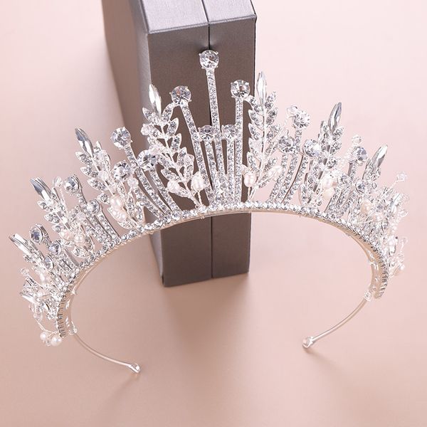 crown, european and american selling crystal, grand crown, princess, headdress, bride's hair, bride's jewelry, Golden;silver
crown, european and american selling crystal, grand crown, princess, headdress, bride's hair, bride's jewelry, Golden;silver