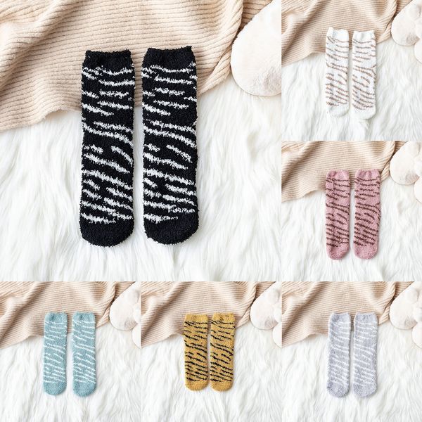 women's and home 2020 autumn and winter new cat claw leopard pattern coral fleece floor home socks stacking socks 22bts, Black
women's and home 2020 autumn and winter new cat claw leopard pattern coral fleece floor home socks stacking socks 22bts, Black